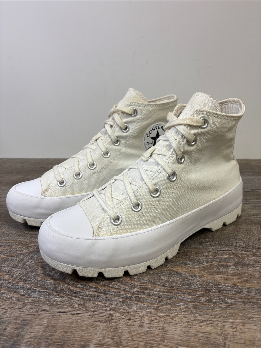 Converse Lugged Chuck Taylor All Star Hi Platform Sneakers White Women’s 8